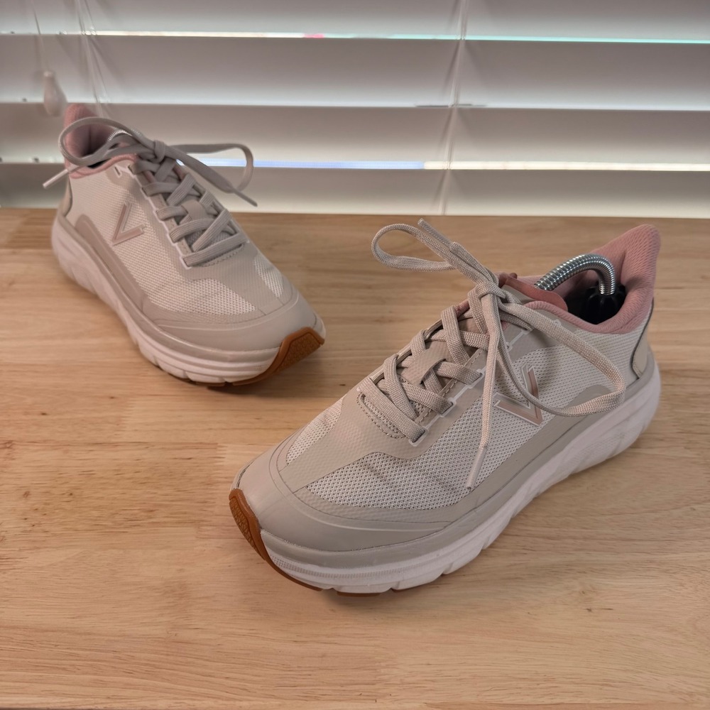 Vionic Walk Max Athletic Sneakers Women's Beige Mesh Lace-Up Low Top - 7